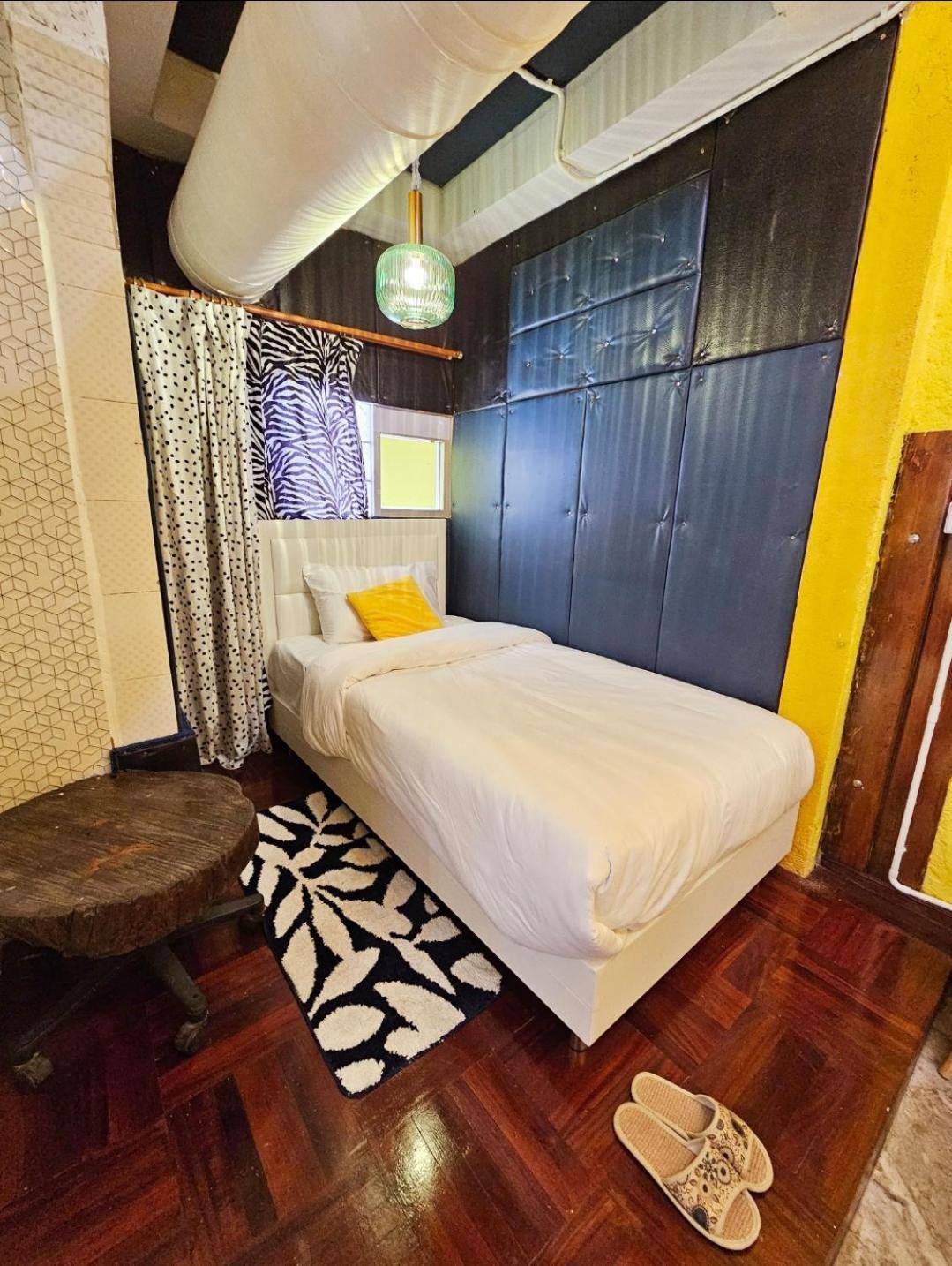 Ddm House Hostel Bangkok Kültér fotó